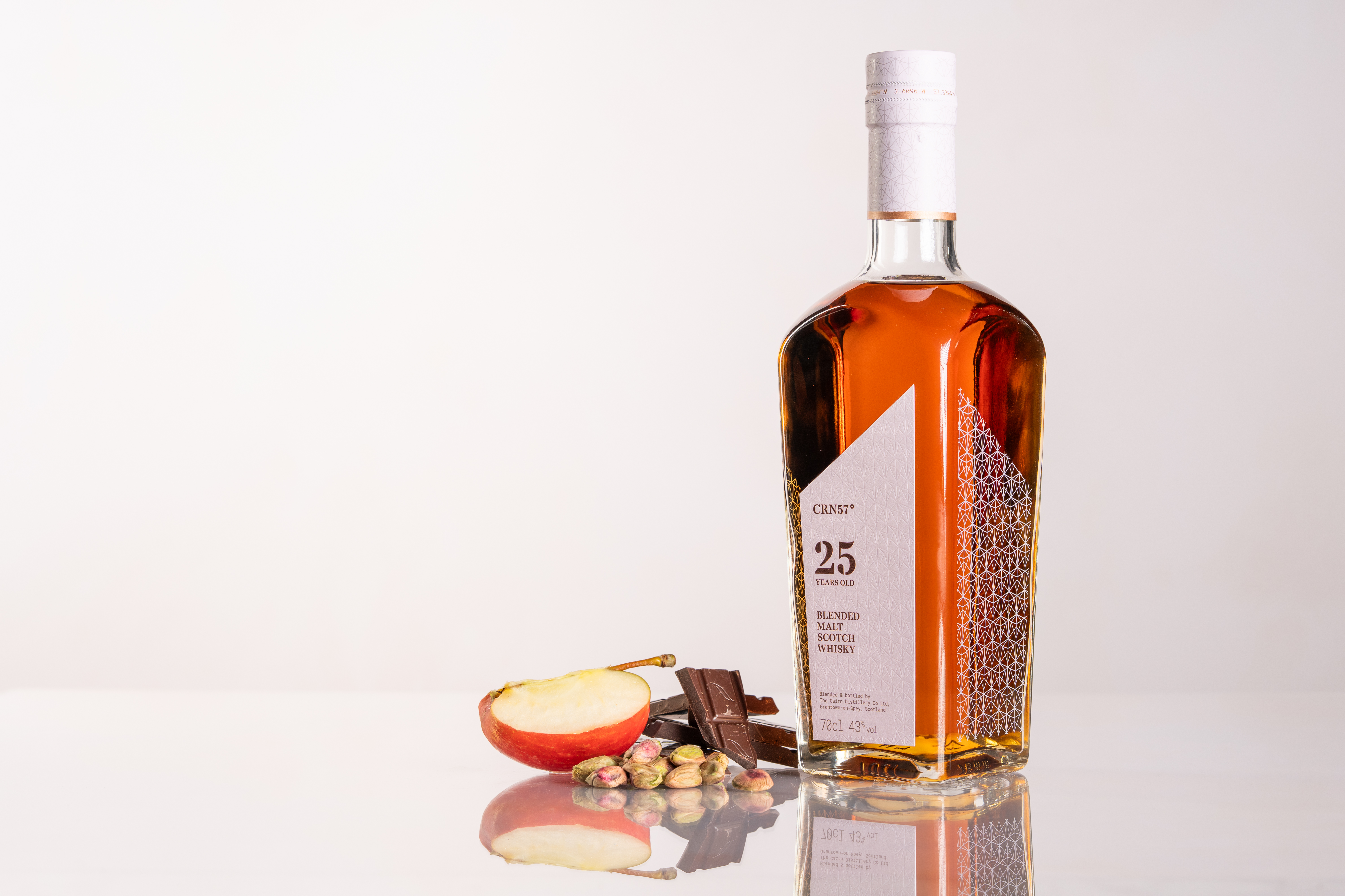 CRN57° 25 year old blended malt | Scottish whisky | The Cairn