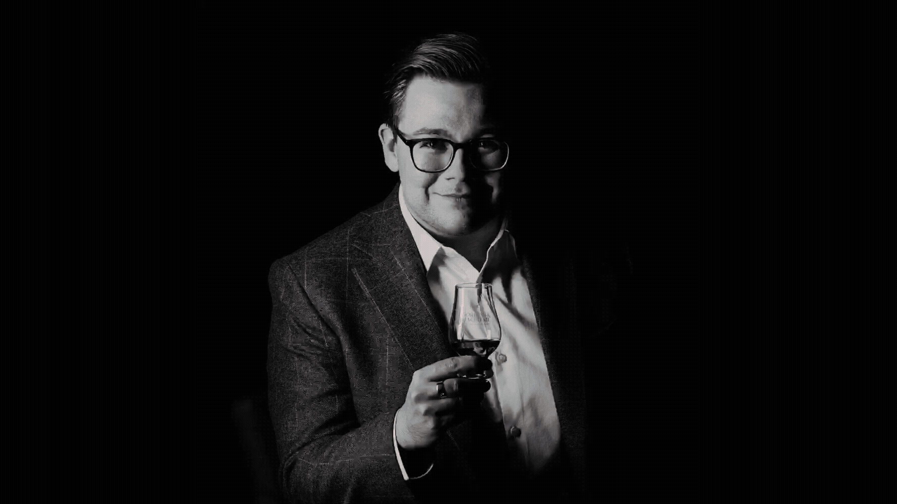 CHRISTOPHER-PORTRAIT-CLIP